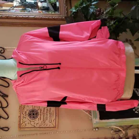 No Boundaries Jackets & Blazers - No Boundaries Windbreaker Size XL